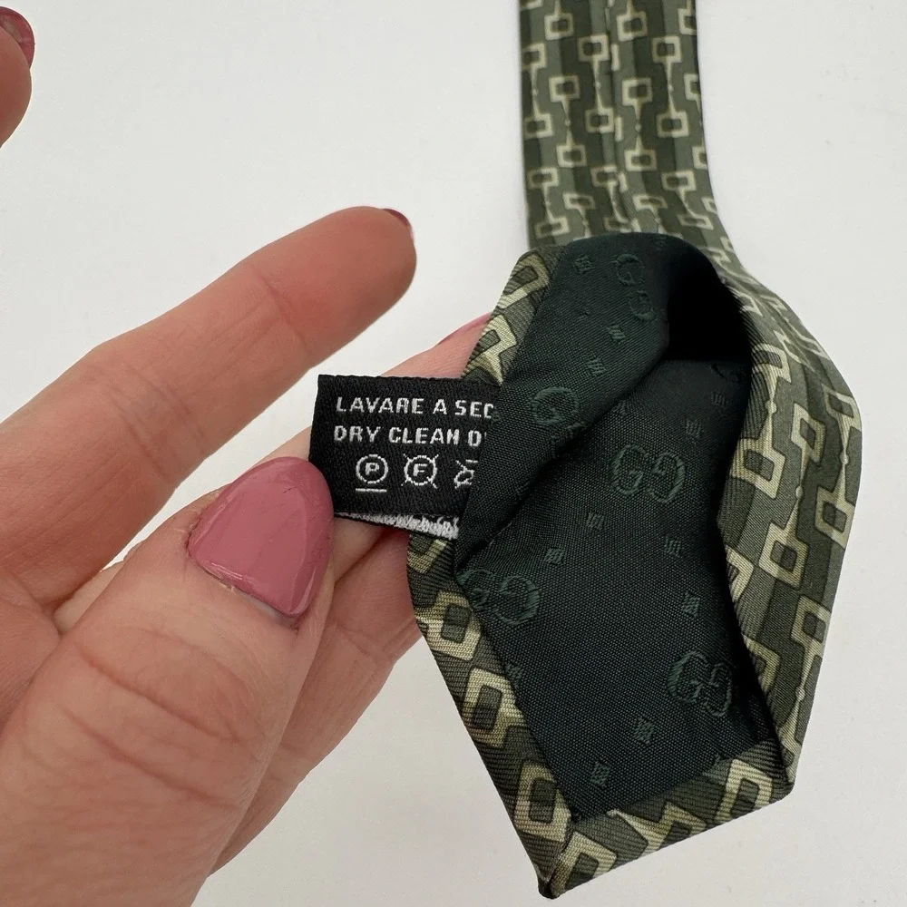 Gucci Green Geometric Silk Tie‎ 4 Inch 58 Inch Made In Italy Luxury